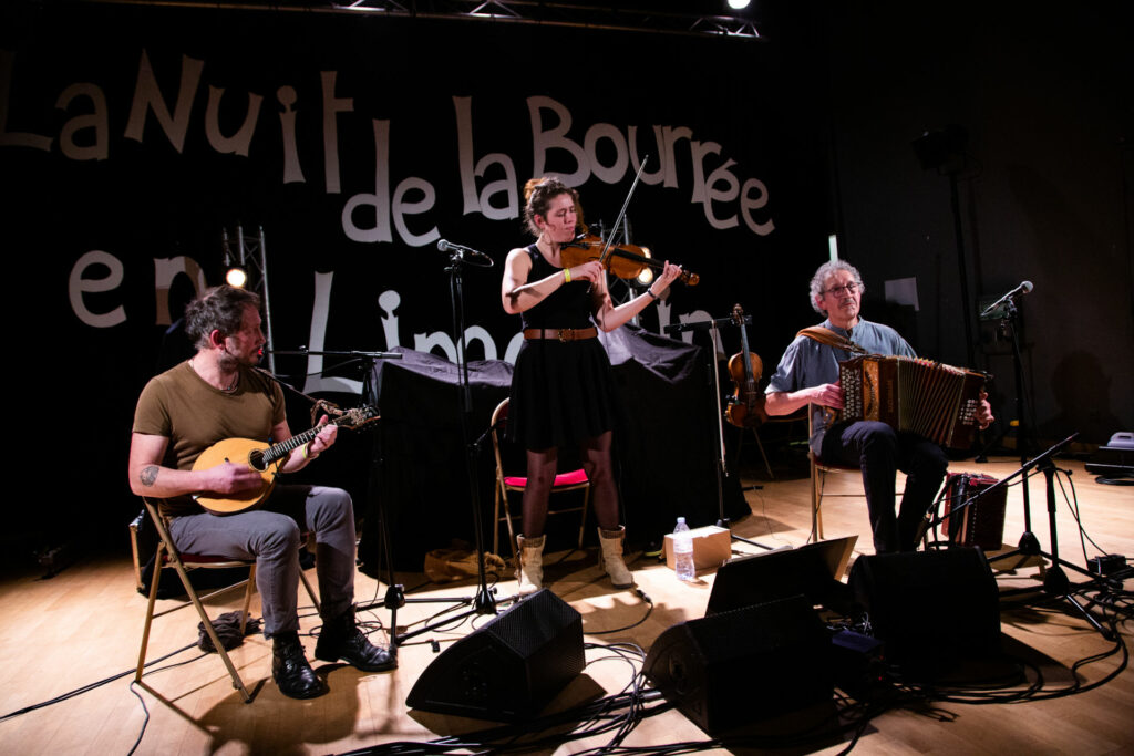 Farem Tot Petar en trio en concert à la Nuit de la bourrée 2023